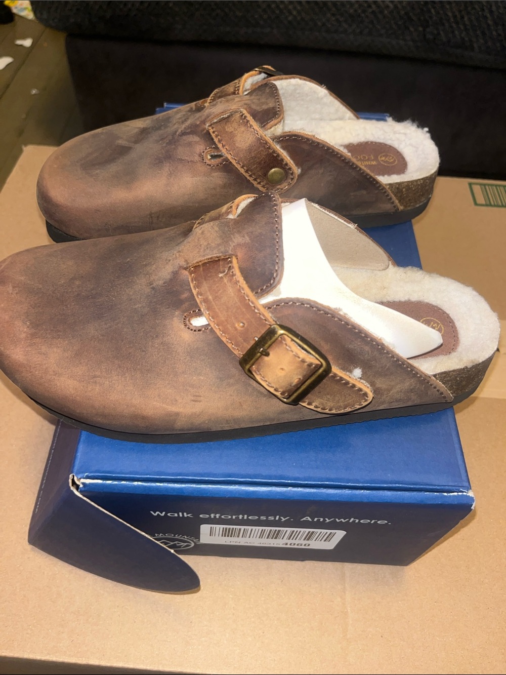 Brand new White Mountain Brown Leather Shearling Clog with Buckle - Picture 3 of 7